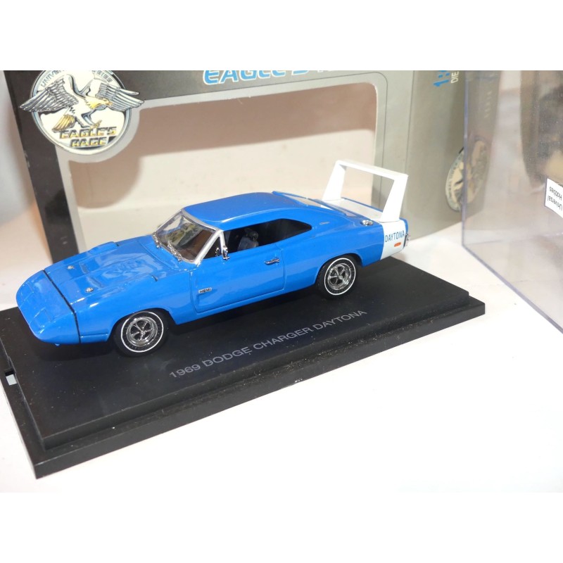 DODGE CHARGER DAYTONA 1969 Bleu Electrique UNIVERSAL HOBBIES 1:43