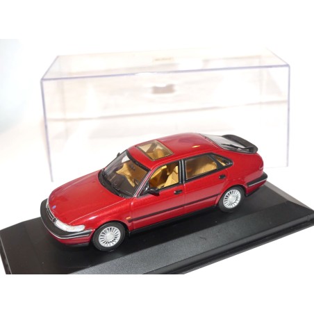 SAAB 900 SE Rouge MINICHAMPS 1:43