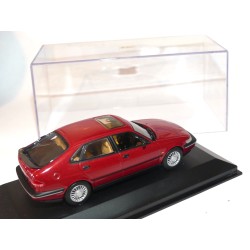 SAAB 900 SE Rouge MINICHAMPS 1:43