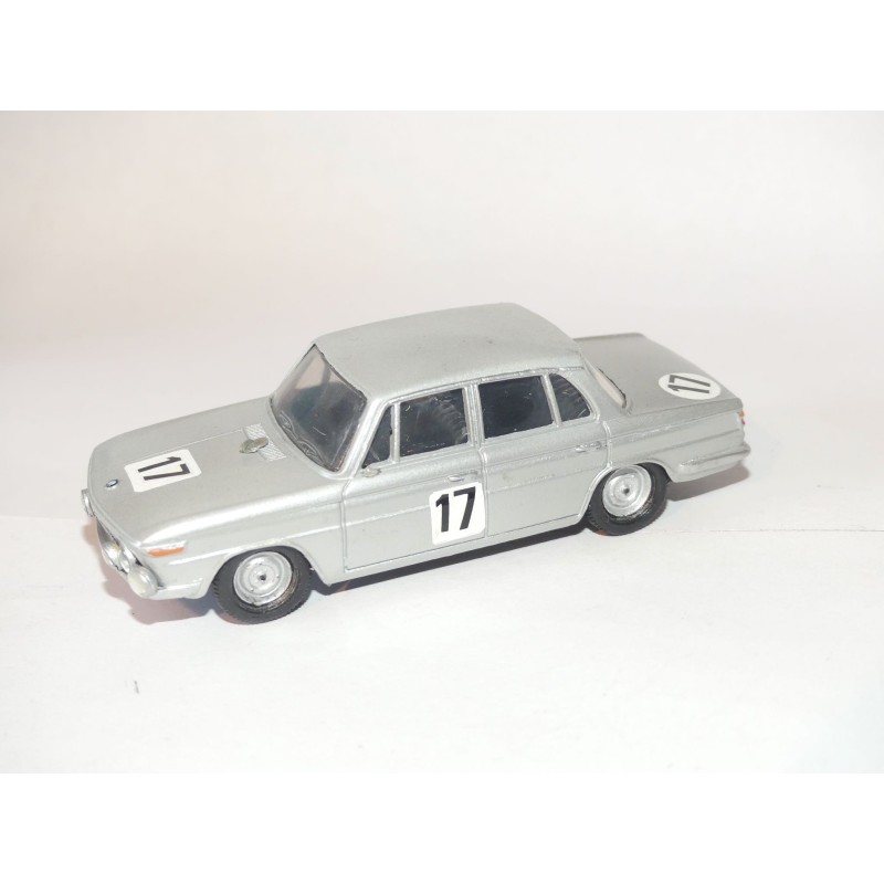 BMW 2000 Ti n°17 24h DE SPA J.ICKX H. HAHNE KIT Monté 1:43