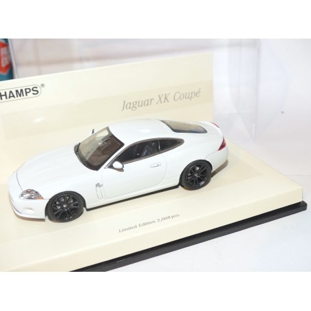 JAGUAR XK COUPE 2005 Blanc MINICHAMPS 1:43 roue peint en noir