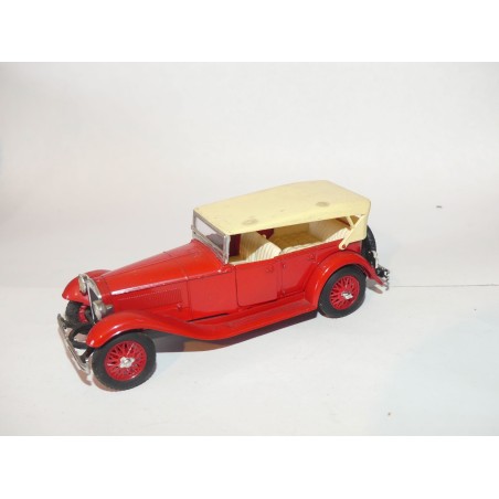 LANCIA DILAMBDA RIO 1:43 imperfection tache sur le toit