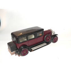 FIAT 519 Bordeaux et Noir RIO 1:43 sans boite