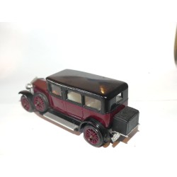 FIAT 519 Bordeaux et Noir RIO 1:43 sans boite