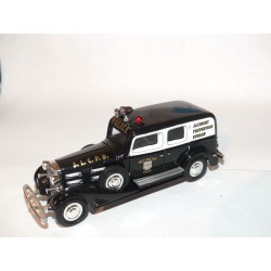 CADILLAC V16 POLICE SALT LIKE CITY MATCHBOX DYM38021 1:43 sans boite