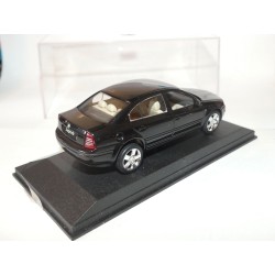 SKODA SUPERB I Champagne KADEN 1:43