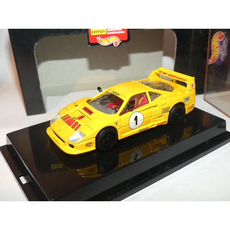 FERRARI F40 RACING NÂ°1 J. DAVIES HOTWHEELS 1:43