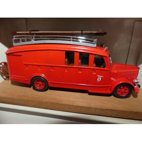 SAURER TYPE C POMPIERS DE BALE ALLEMAND FEUERWEHR BASEL VITESSE 230 1:43