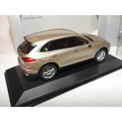 PORSCHE CAYENNE TURBO II Phase 2 Beige MINICHAMPS 1:43