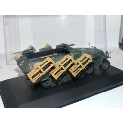VEHICULE MILITAIRE N°01 Sd.Kfz. 251/1 C Wurfrahmen 40 1942 EAGLEMOSS 1:43