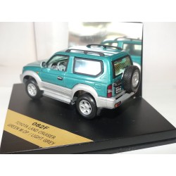 TOYOTA LAND CRUISER COURT Vert VITESSE 082F 1:43