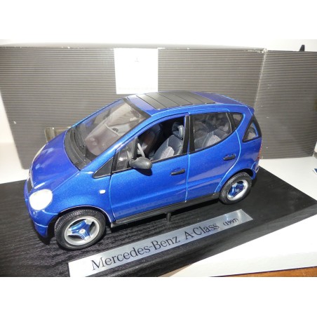 MERCEDES CLASS A 5 Portes 1997 Bleu MAISTO 1:18