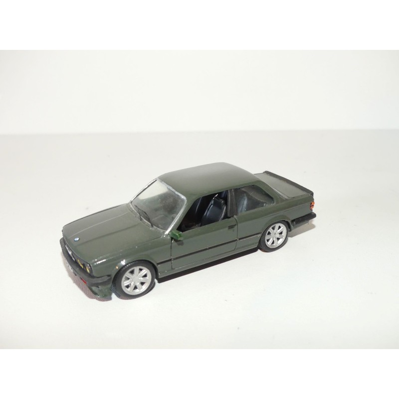 BMW 323 i Gris GAMA 1:43 sans boite modèle modifié