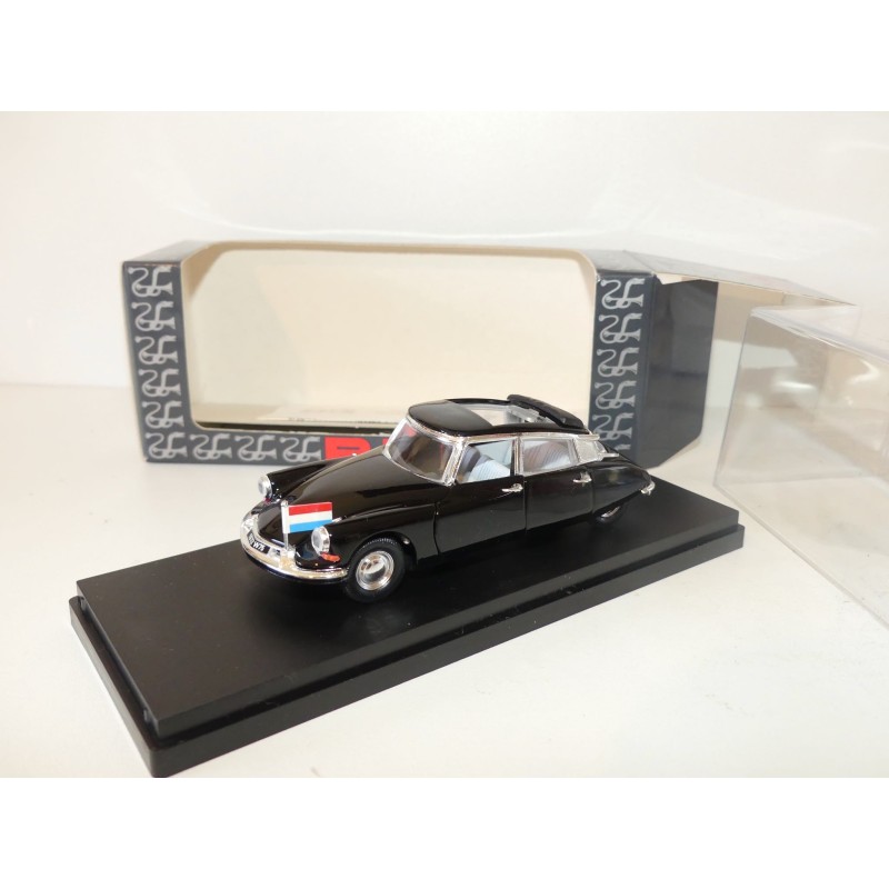 CITROEN DS 19 1963 CORPS DIPLOMATIQUE RIO 114A 1:43