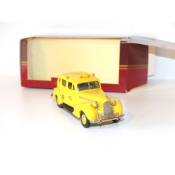 PACKARD SUPER 8 1940 TAXI REXTOYS 1:43 imperfection sans boite