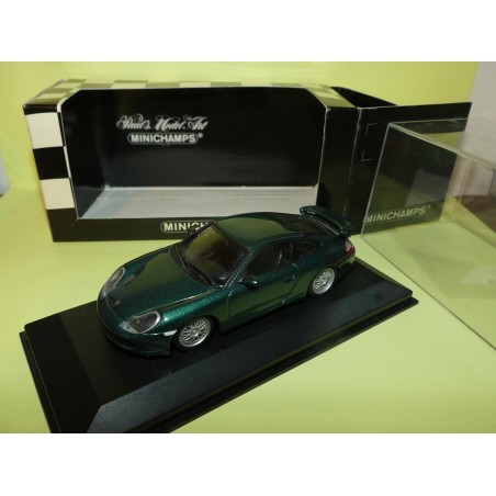PORSCHE 911 GT3 996 Vert MINICHAMPS 1:43