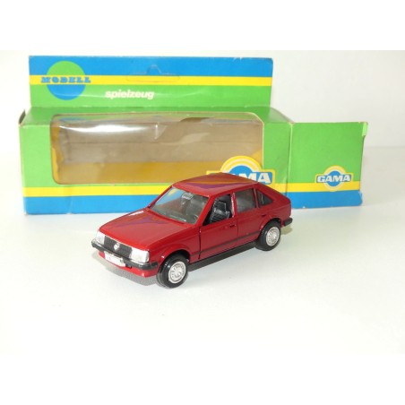 OPEL KADETT D 5 Portes Rouge GAMA 890 1:43