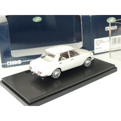 NISSAN BLUEBIRD 410 1964 Blanc EBBRO 641 1:43