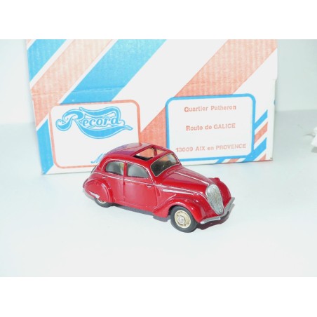 PEUGEOT 202 BERLINE 1939 Rouge KIT Monté RECORD M.R.F. 1:43