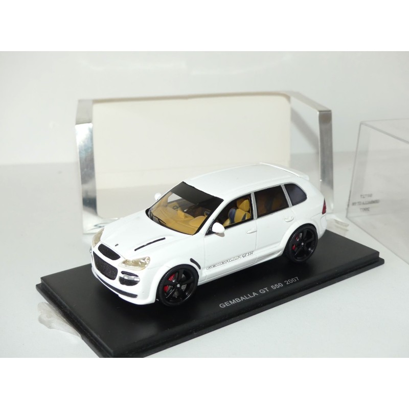 PORSCHE CAYENNE GEMBALLA  GT 550 2007 Blanc SPARK S0727 1:43