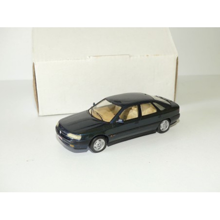 RENAULT SAFRANE Bleu KIT Monté GAFFE 1:43 imperfection imperfection