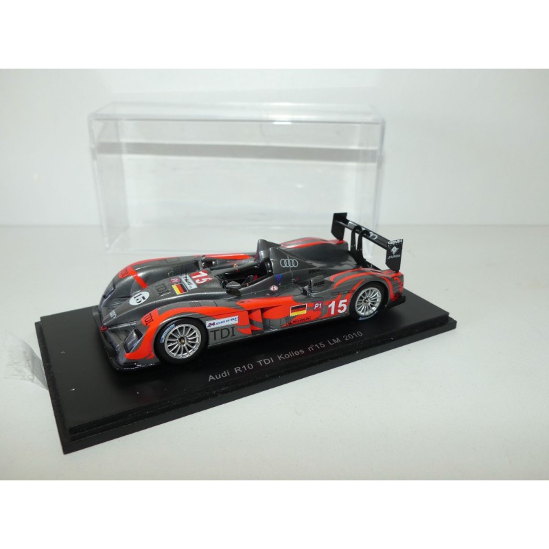 AUDI R10 TDi N°15 LE MANS 2010 SPARK S2565 1:43