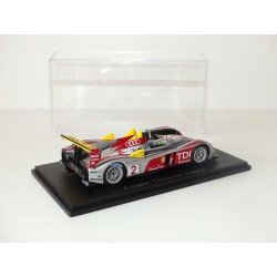 AUDI R10 TDi N°2 LE MANS 2008 SPARK 43LM08 1:43 imperfection