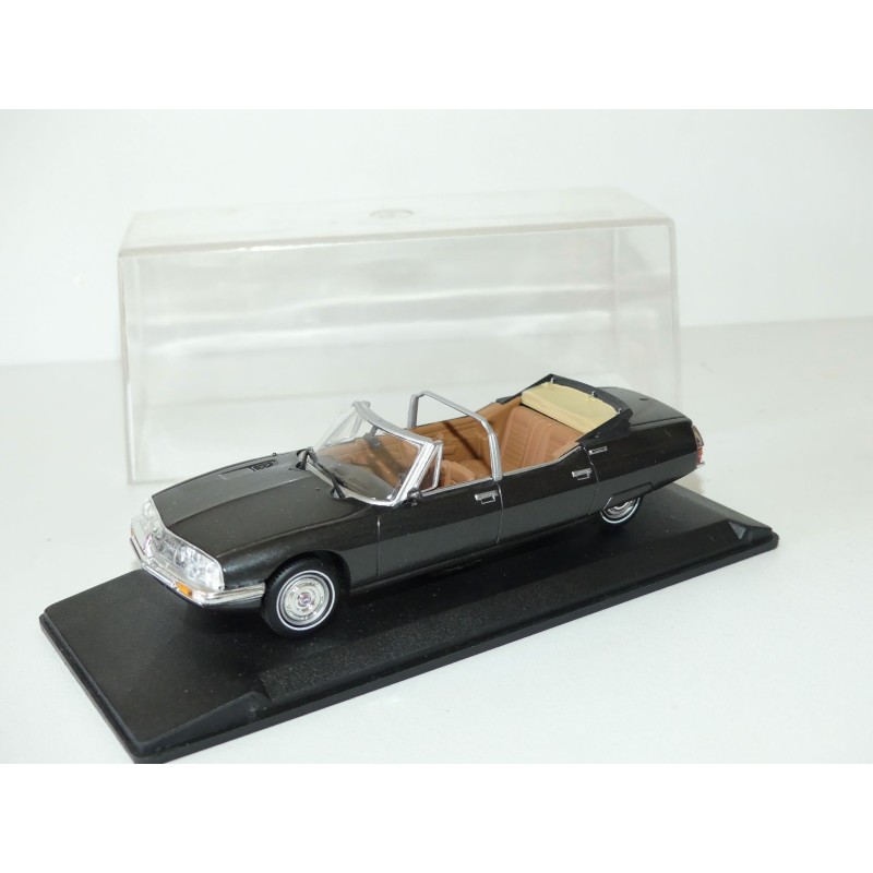 CITROEN SM PRESIDENTIELLE 1972 UNIVERSAL HOBBIES  1:43 
