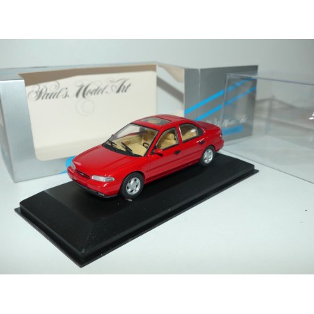 FORD MONDEO I Phase 1 4 PORTES Rouge MINICHAMPS 1:43