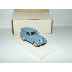 RENAULT JUVAQUATRE FOURGONNETTE Bleu KIT Monte HECO MODELE  1:43
