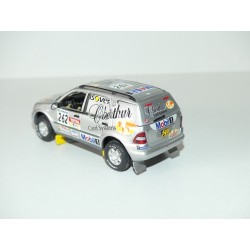 MERCEDES ML N°262 RALLYE RAID PARIS 2000 P. ALLLIOT VITESSE 1:43 imperfection sans boite