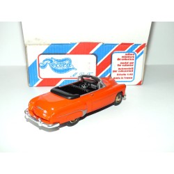 CHEVROLET STYLELINE CABRIOLET 1952 Orange KIT Monté RECORD 1:43 imperfection