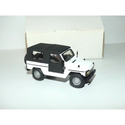 PEUGEOT P4 BACHE Blanc KIT Monte MVI 1:43