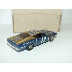 FORD TORINO COBRA N°17 NASCAR 1968 D. PEARSON STARTER 1:43 imperfection