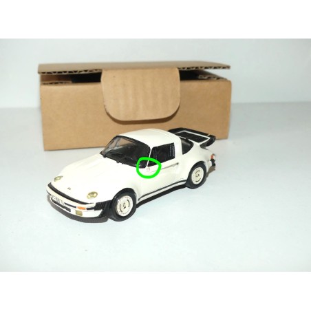 PORSCHE 911 BB TURBO TARGA 1977 Beige KIT Monté RECORD 1:43 imperfection