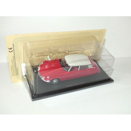 CITROEN DS 19 1966 Rouge Toit Blanc UNIVERSAL HOBBIES 1:43 blister