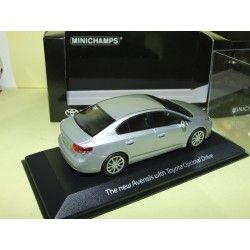 TOYOTA AVENSIS 3ème génération Gris MINICHAMPS 1:43