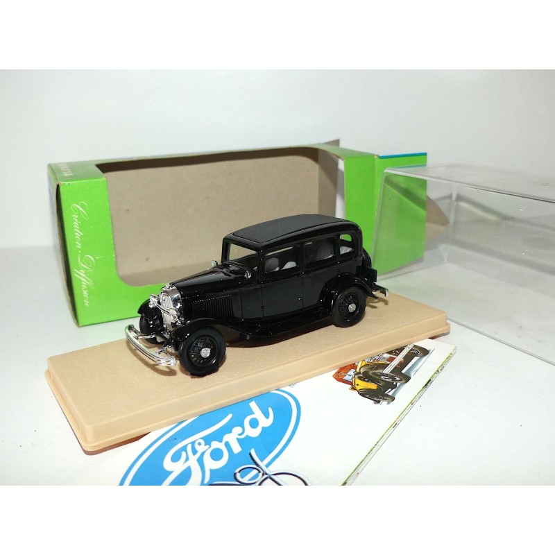 FORD V8 1932 LIMOUSINE FORDOR Bleu ELIGOR 1204 1:43