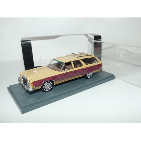 CHRYSLER TOWN et COUNTRY Marron NEO 1:43