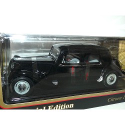 CITROEN TRACTION 15CV 6 Cyl 1952 Noir MAISTO 1:18 ancien boitage