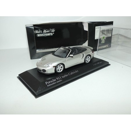 PORSCHE 911 TURBO CABRIOLET 996 2003 Gris Clair MINICHAMPS 1:43