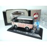 RENAULT 1000 Kg BHV Avec Livreur et son Chariot NOREV 1:43