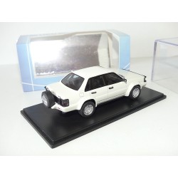 AUDI 90 QUATTRO Blanc NEO 1:43