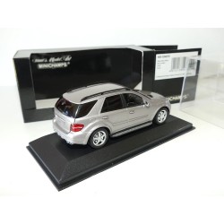 MERCEDES CLASSE M ML 63 AMG TYPE 164 Gris MINICHAMPS 1:43