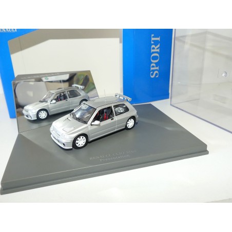 RENAULT CLIO MAXI PRESENTATION Gris UNIVERSAL HOBBIES 1:43