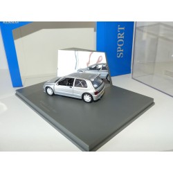 RENAULT CLIO MAXI PRESENTATION Gris UNIVERSAL HOBBIES 1:43