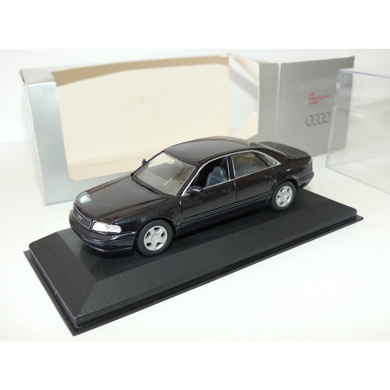 AUDI A8 D2 Phase 1 1994 Noir MINICHAMPS 1:43