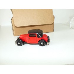 PEUGEOT 201 CONFORT Rouge et Noir KIT Monté EPOKIT 1:43 imperfection