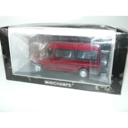 FORD TRANSIT 5ème généreation MINIBUS Bordeaux MINICHAMPS 1:43