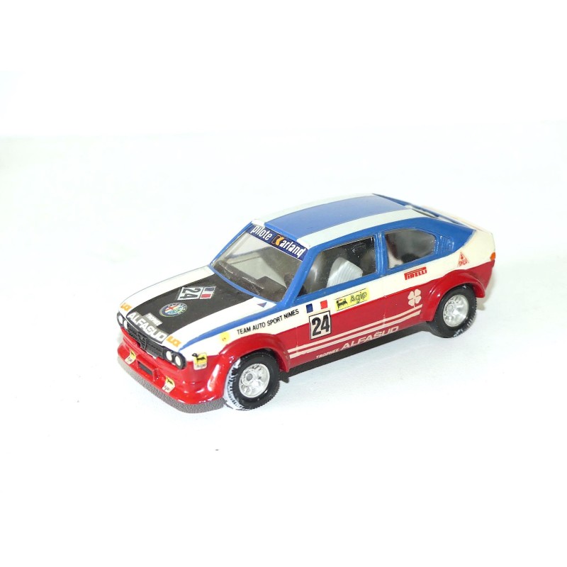ALFA ROMEO TROPHEE N°24 SOLIDO 1:43 sans boite